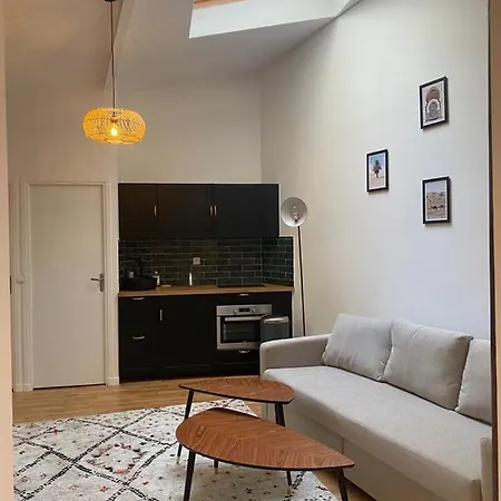 Apartment Valmy Paris